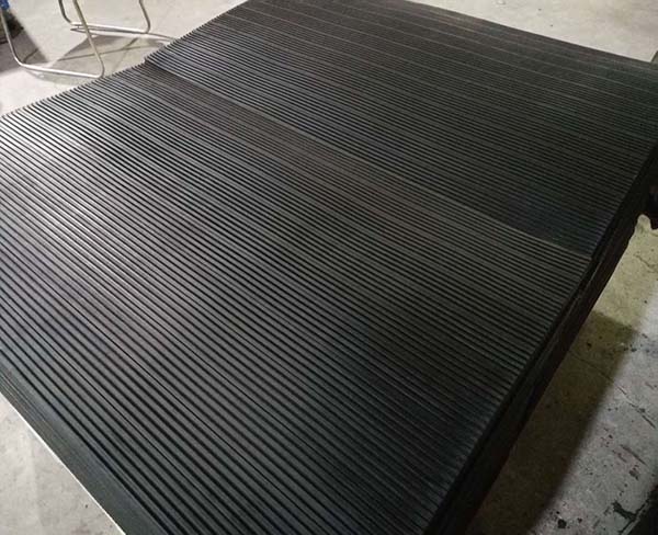 細(xì)條紋橡膠板
